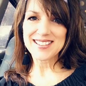 Meet your Posher, Courtney